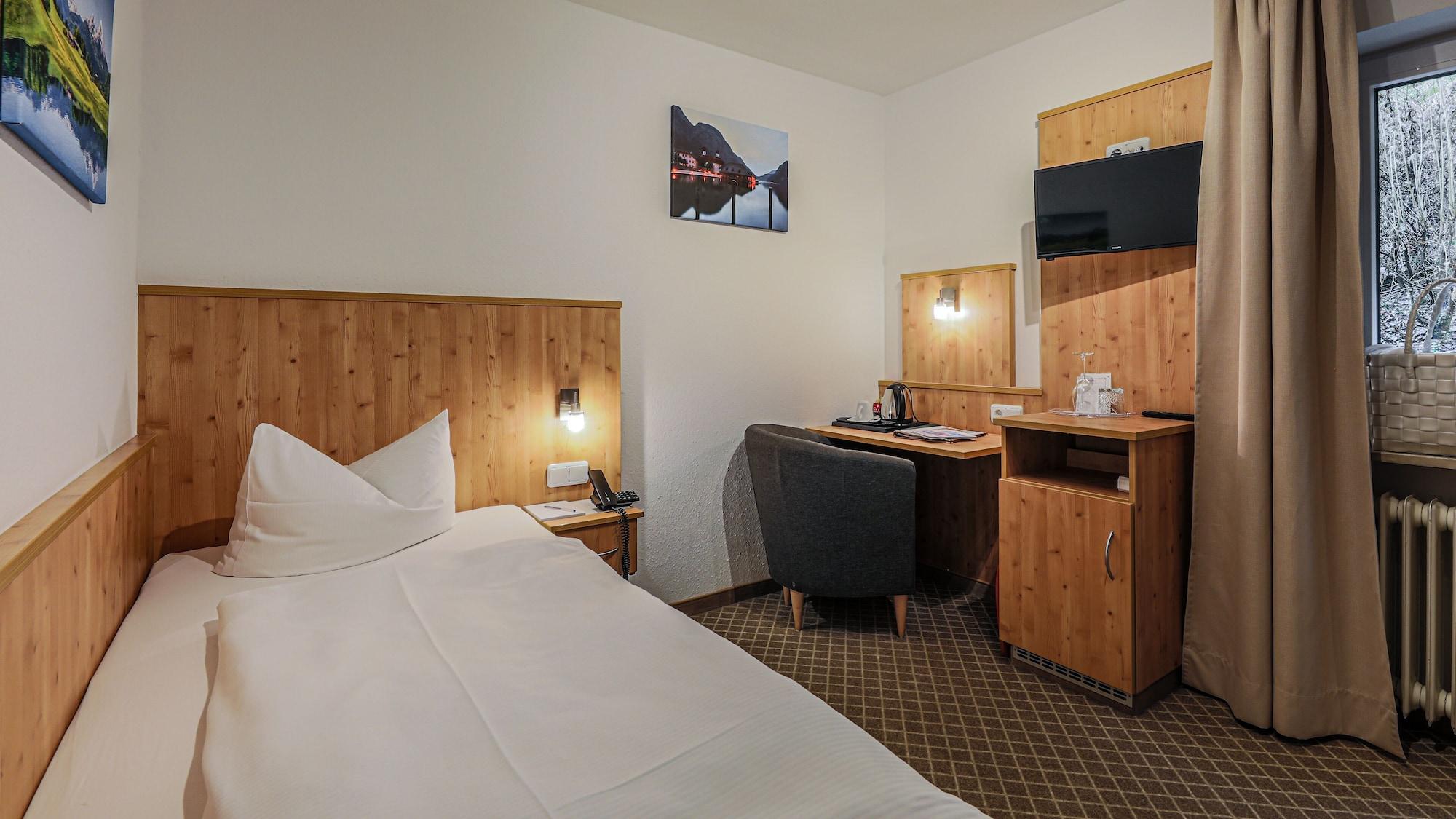 Alpenhotel Fischer 4 Sterne - Adults Only Берхтесгаден Экстерьер фото